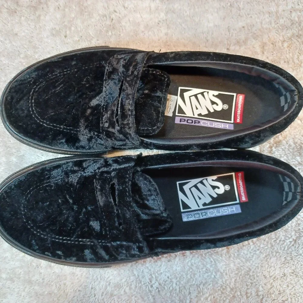 Vans Men's 4/Women's 5.5 Style 53 Slip On Black Velvet VN0A5HEL5AA